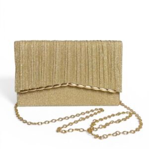 Cartera brillante color dorado con detalle trenzado