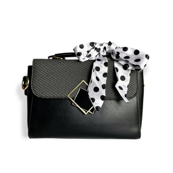 Bolso pequeño con pañoleta color negro
