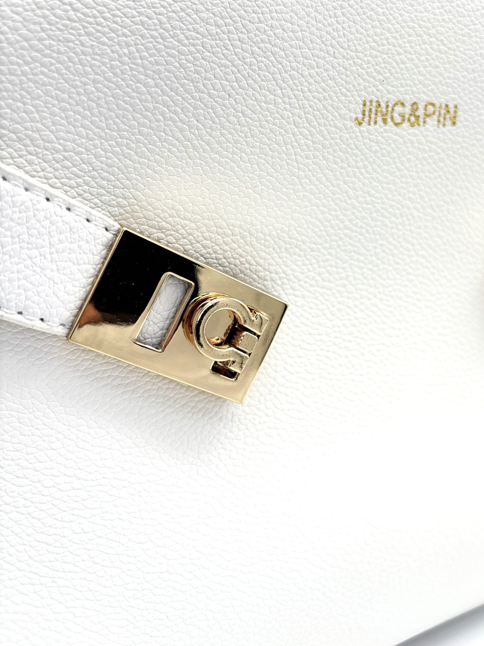 Bolso elegante con neceser blanco - Imagen 6