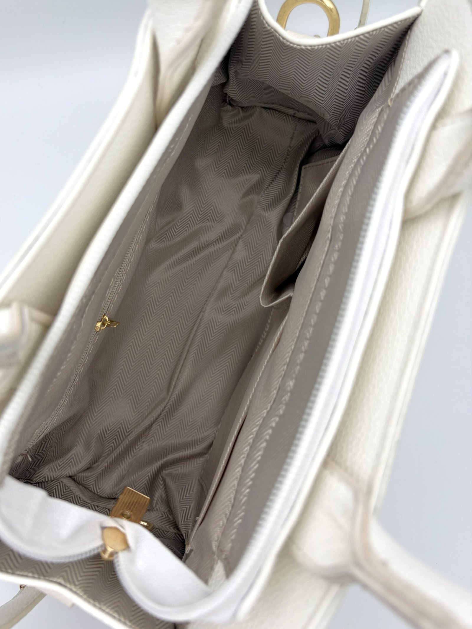Bolso elegante con neceser blanco - Imagen 7