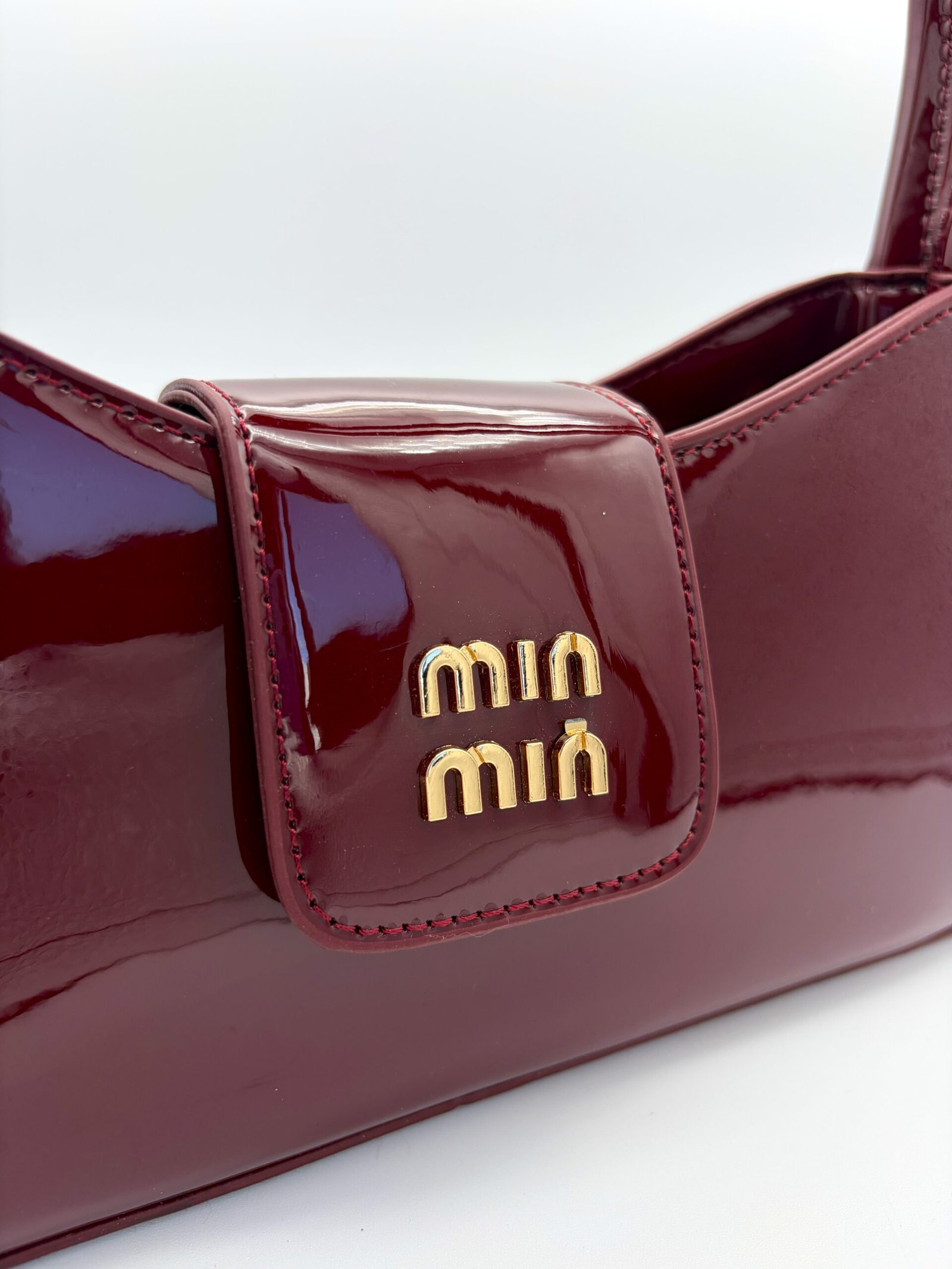 Bolso charol vinotinto - Imagen 5
