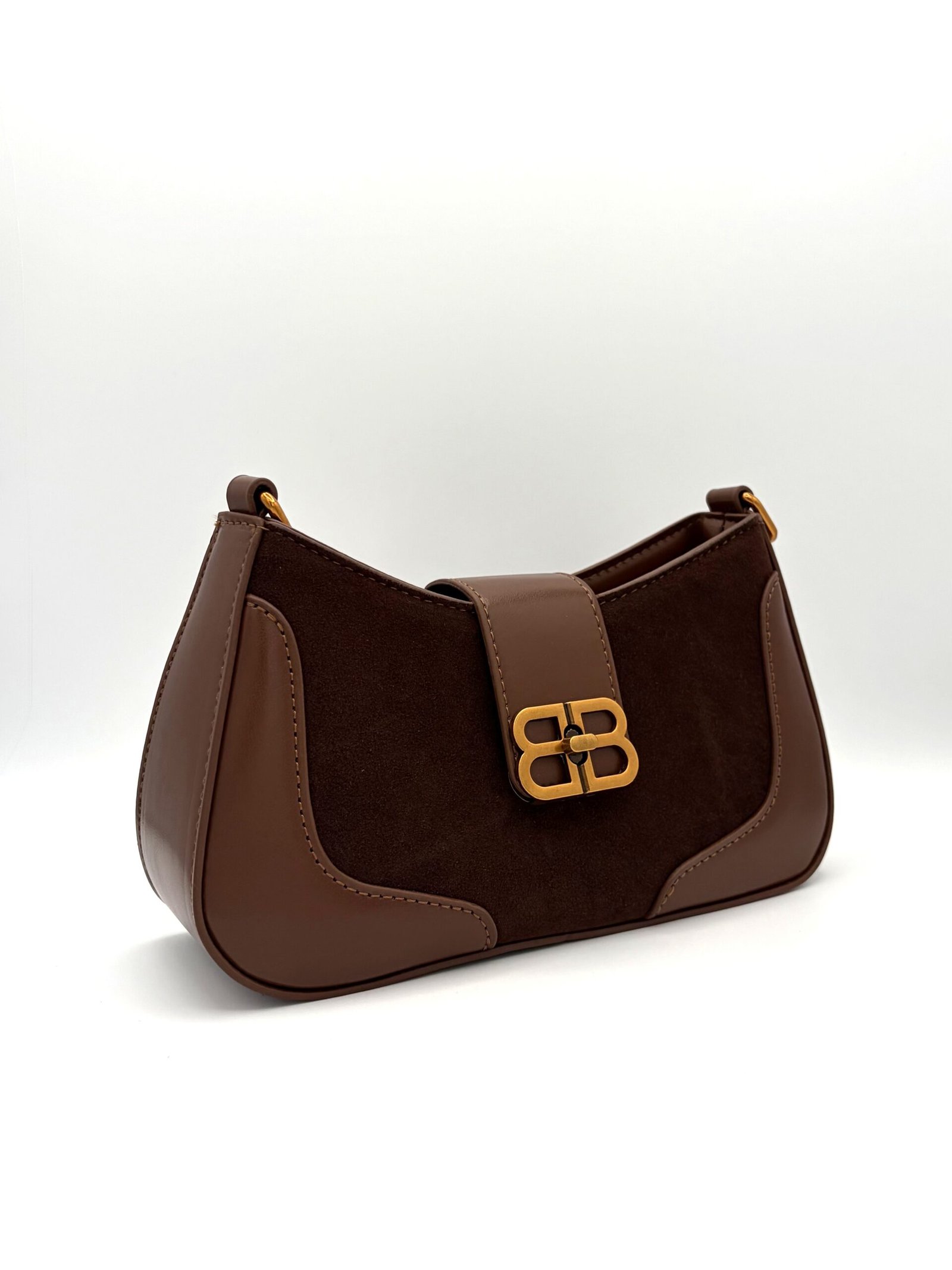 Bolso manos libres tipo gamuza café - Imagen 3