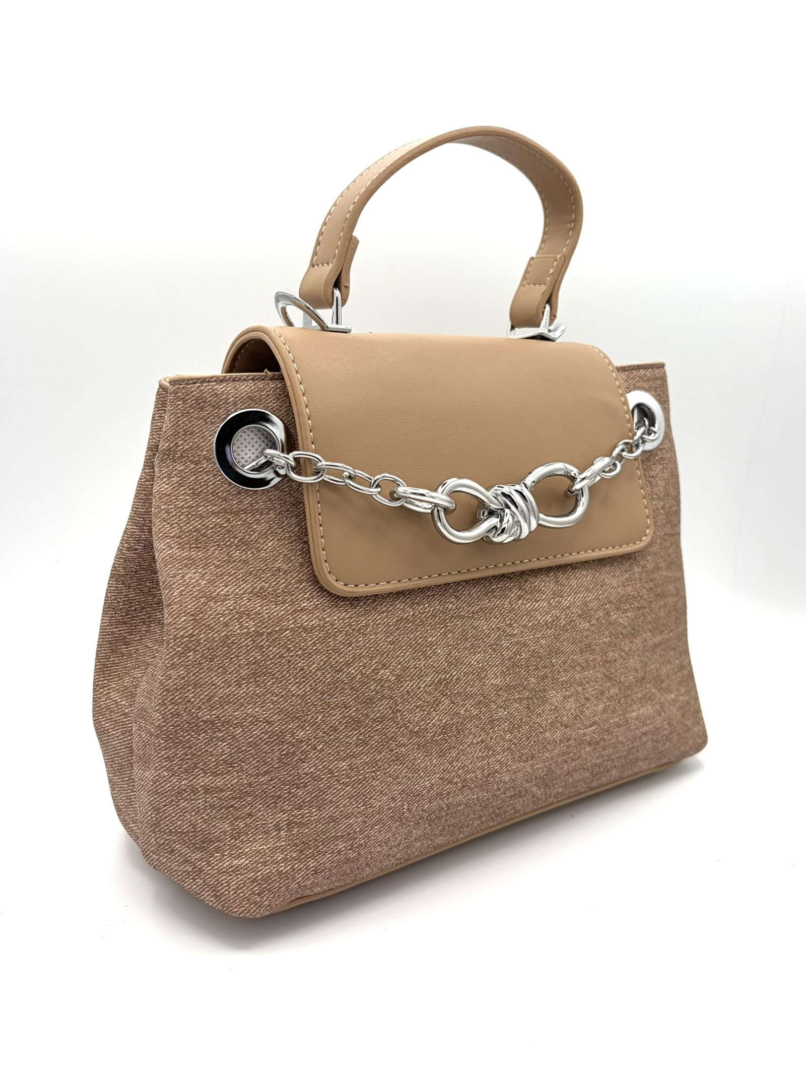 Bolso pequeño con cadena de moño beige - Imagen 3