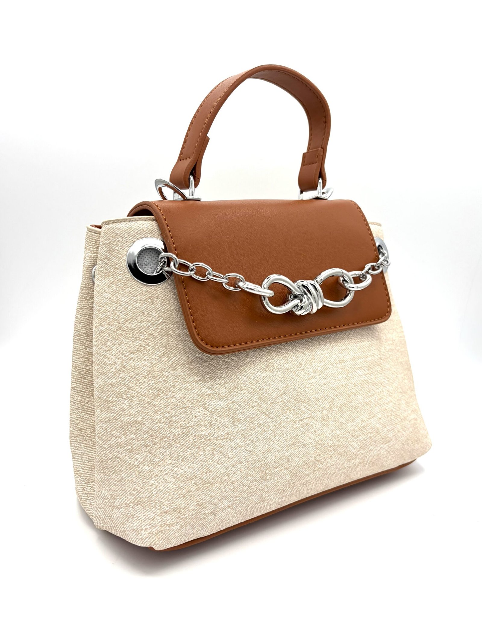 Bolso pequeño con cadena de moño beige con camel - Imagen 3