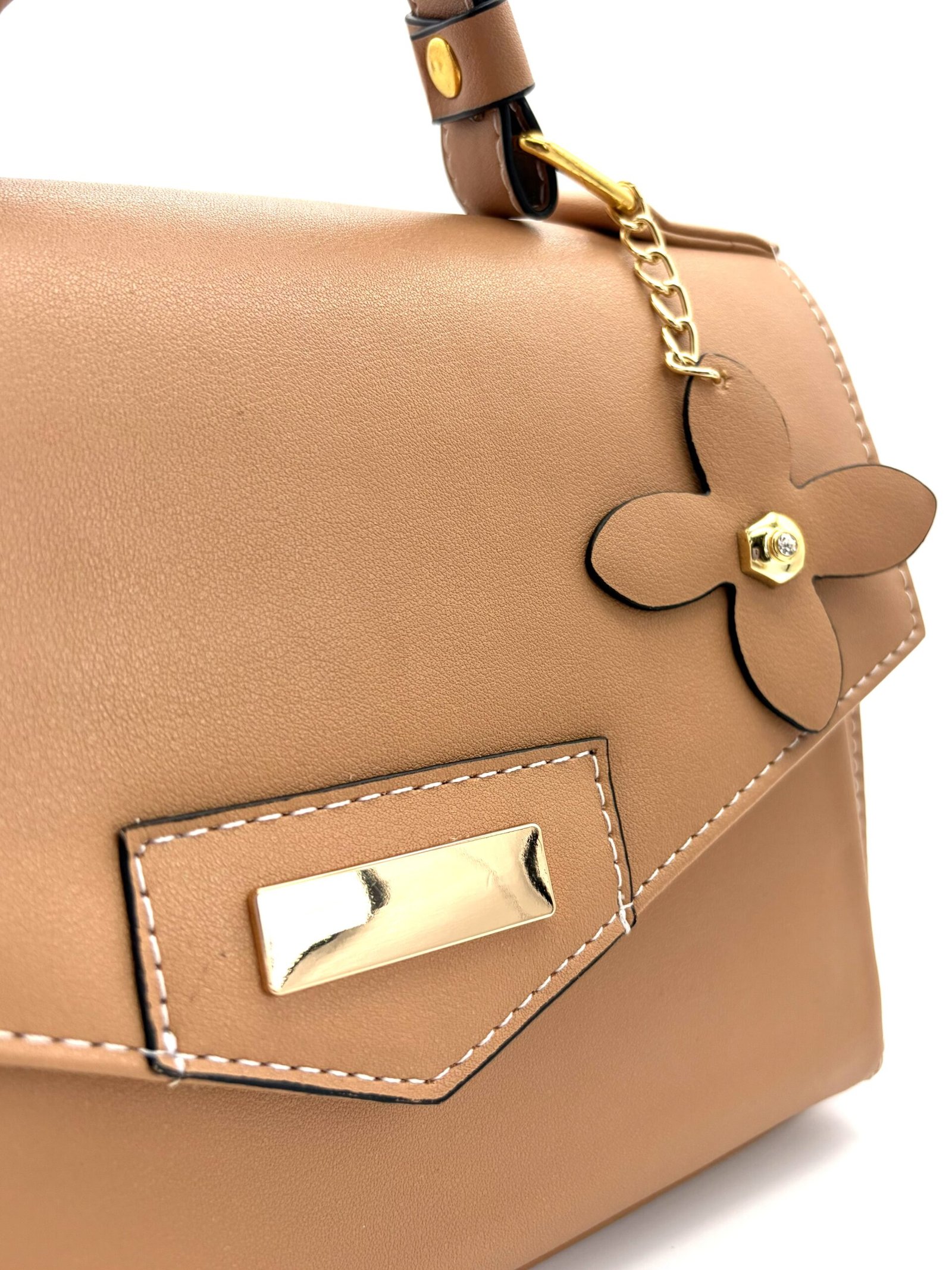 Bolso con decoración de flor beige - Imagen 4