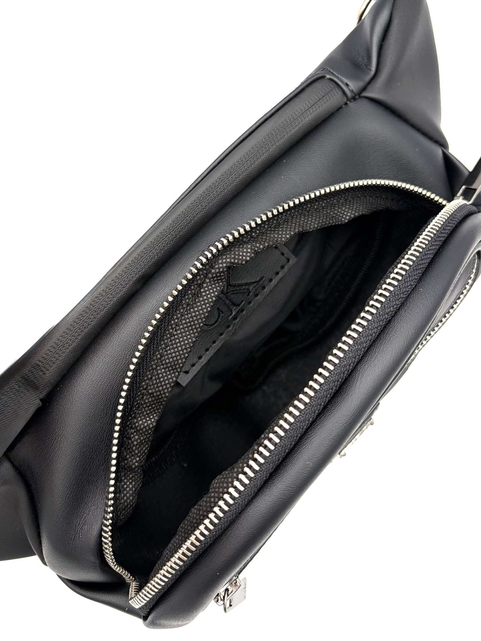 Canguro CK negro liso hombre - Imagen 5